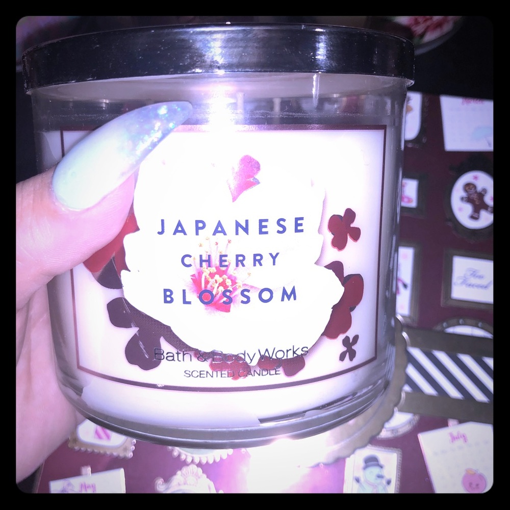 Bath And Body Works 3 Wick Candle🌺